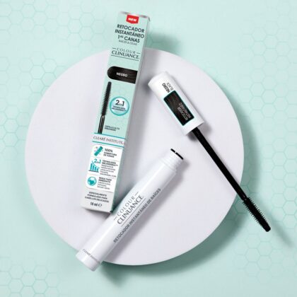 Clearé Institute Retocador Instántaneo de Canas Color Negro 10ml